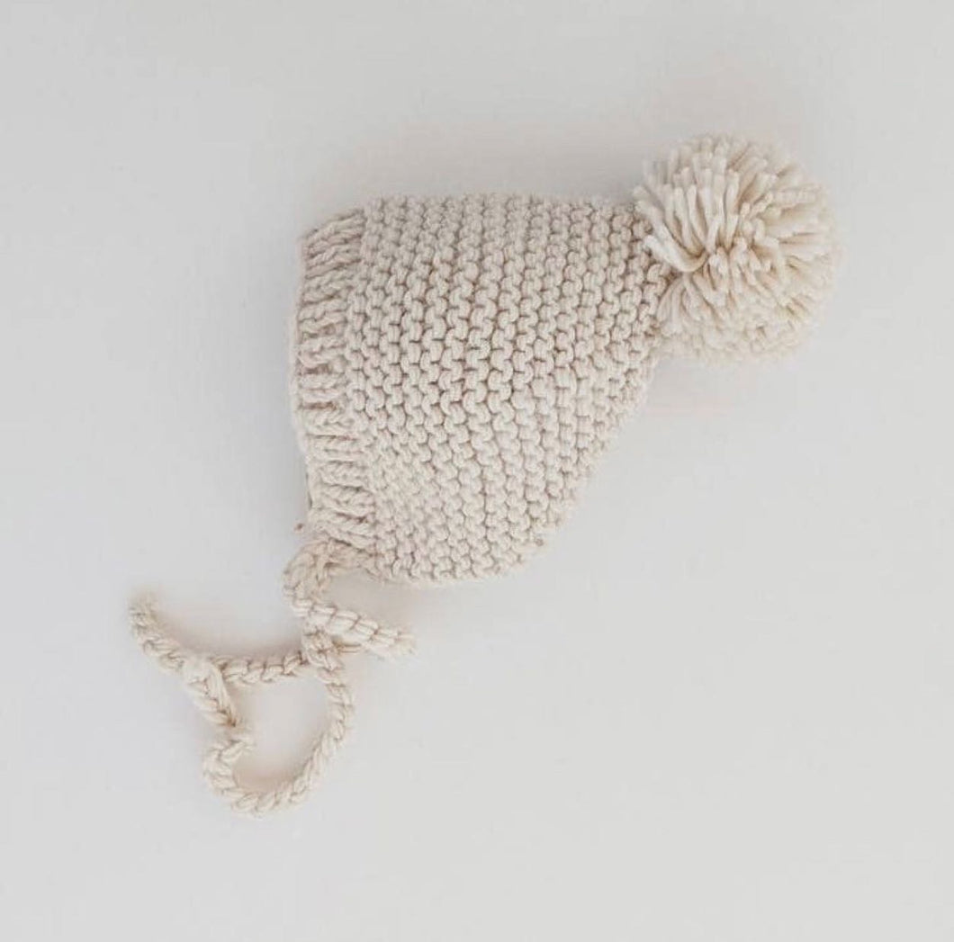 KNIT BONNET